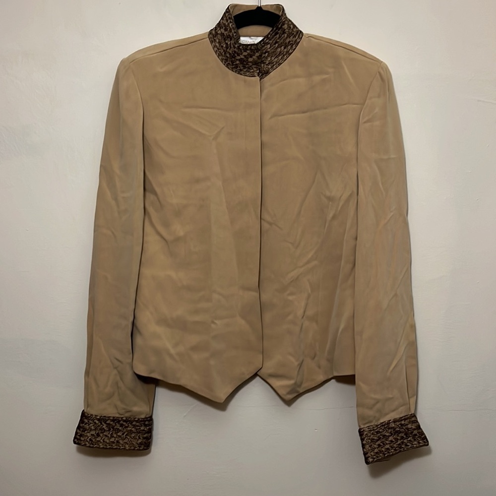 Dana Buchman - 3-piece tan suit - 8 - Good Used Condition
